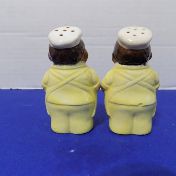 Vintage Black American Kids Bakers Cooks Chefs Salt and Pepper Shakers - Picture 2 of 5